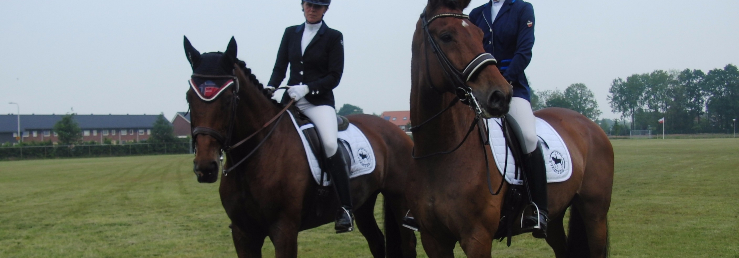 20160528 Rita en Karlijn ZZ-zwaar Niew Leusden